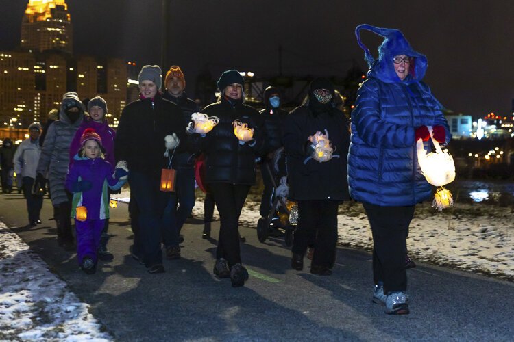 Towpath Trail Lantern Parade